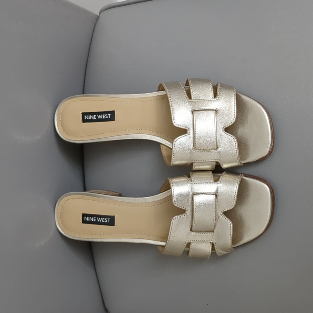 Nine West Pale Gold Slides